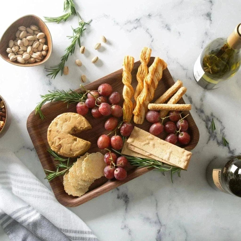 Luxe Party Serving Trays Rectangle Oak Heavy Plastic Tray | 9.5" x 13.6"