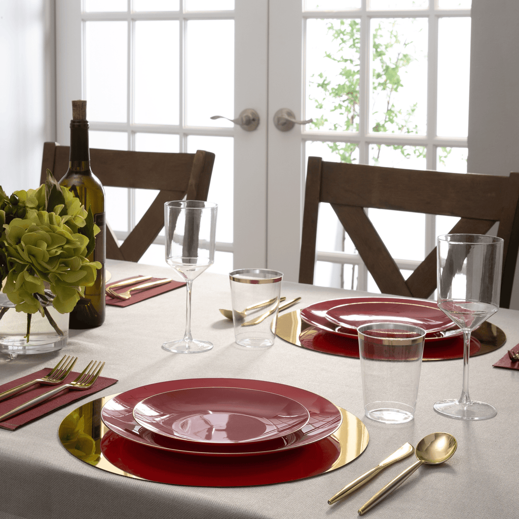 Round Accent Plastic Plates Round Cranberry • Gold Plastic Plates | 10 Pack